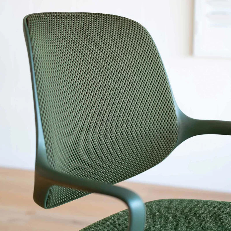 Desky Evoque Low Back Office Chair - Dark Green / No