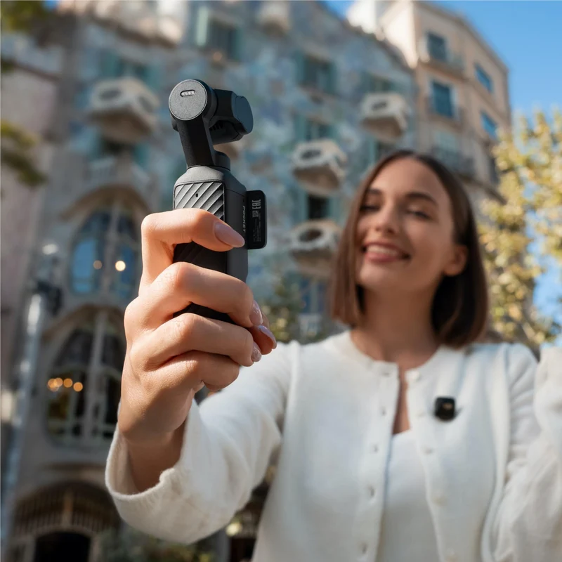 DJI Osmo Pocket 4 Creator Combo