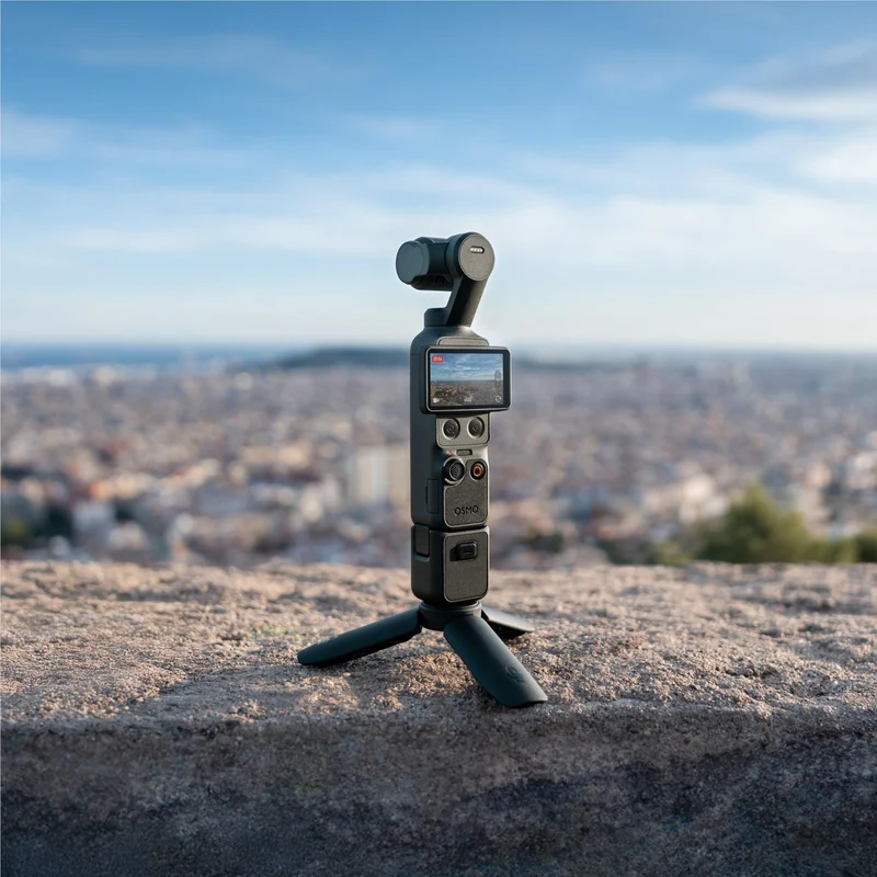 DJI Osmo Pocket 4 Creator Combo